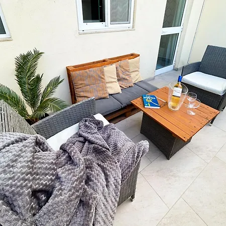 Arzella - Spacious Two Bedroom Apartments Xlendi Exterior photo