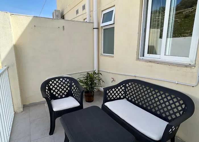 Arzella - Spacious Two Bedroom Apartments