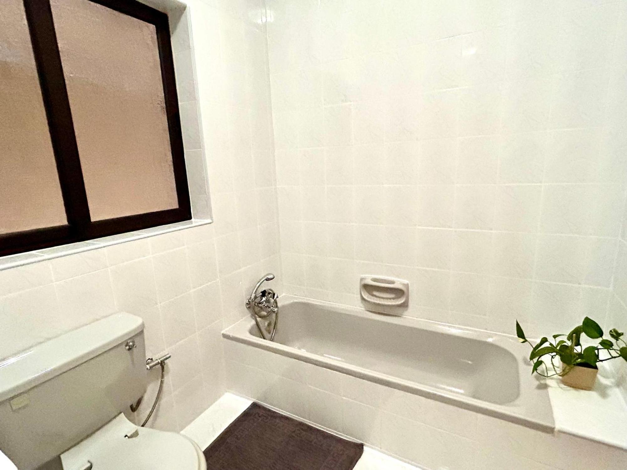 Homestay Arzella - Spacious Two Bedroom Xlendi