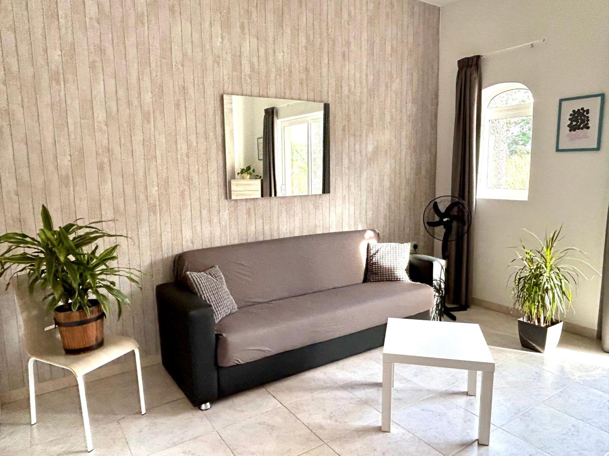 Arzella - Spacious Two Bedroom * Xlendi