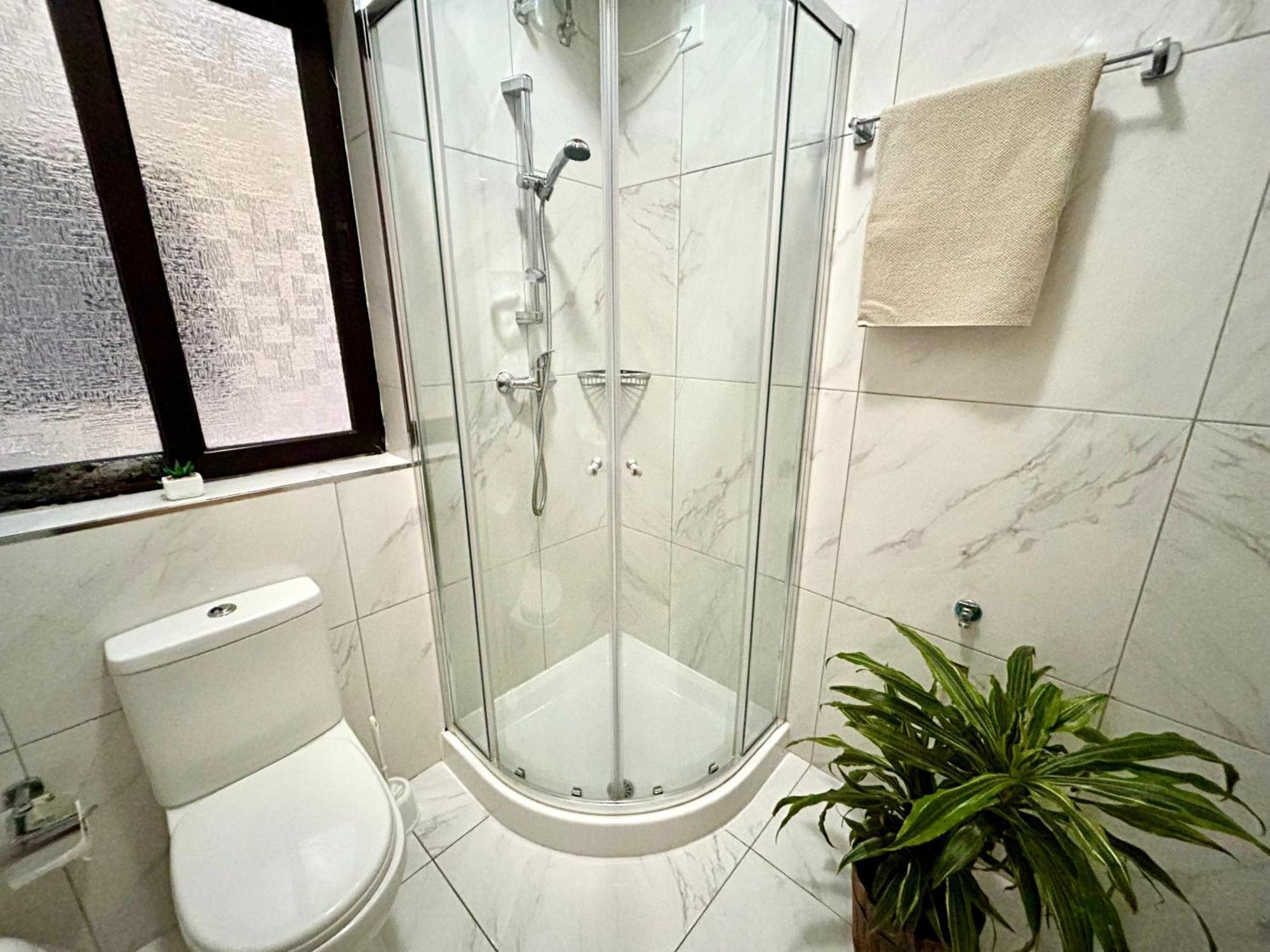 Arzella - Spacious Two Bedroom Homestay Xlendi