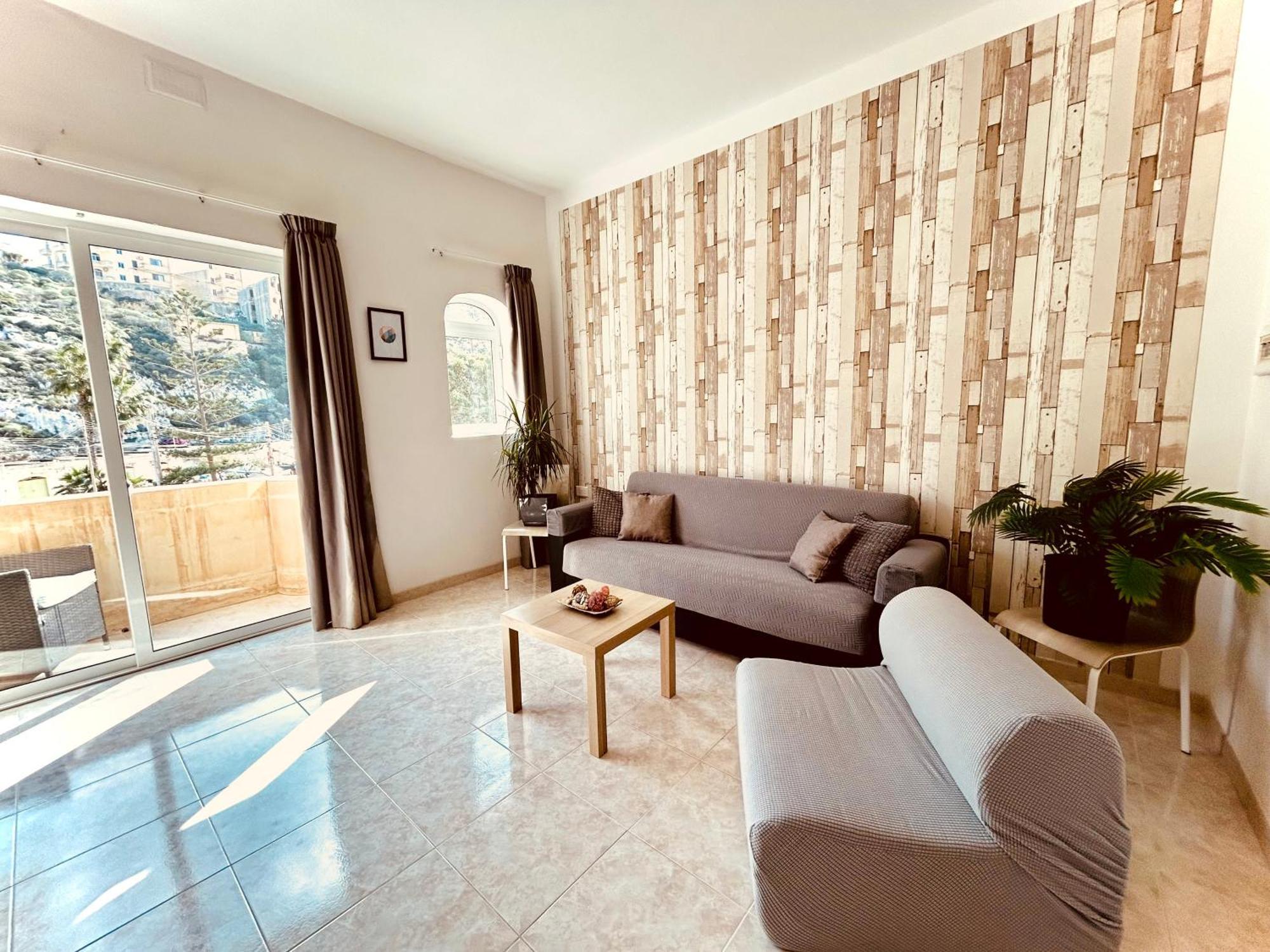 Arzella - Spacious Two Bedroom Xlendi