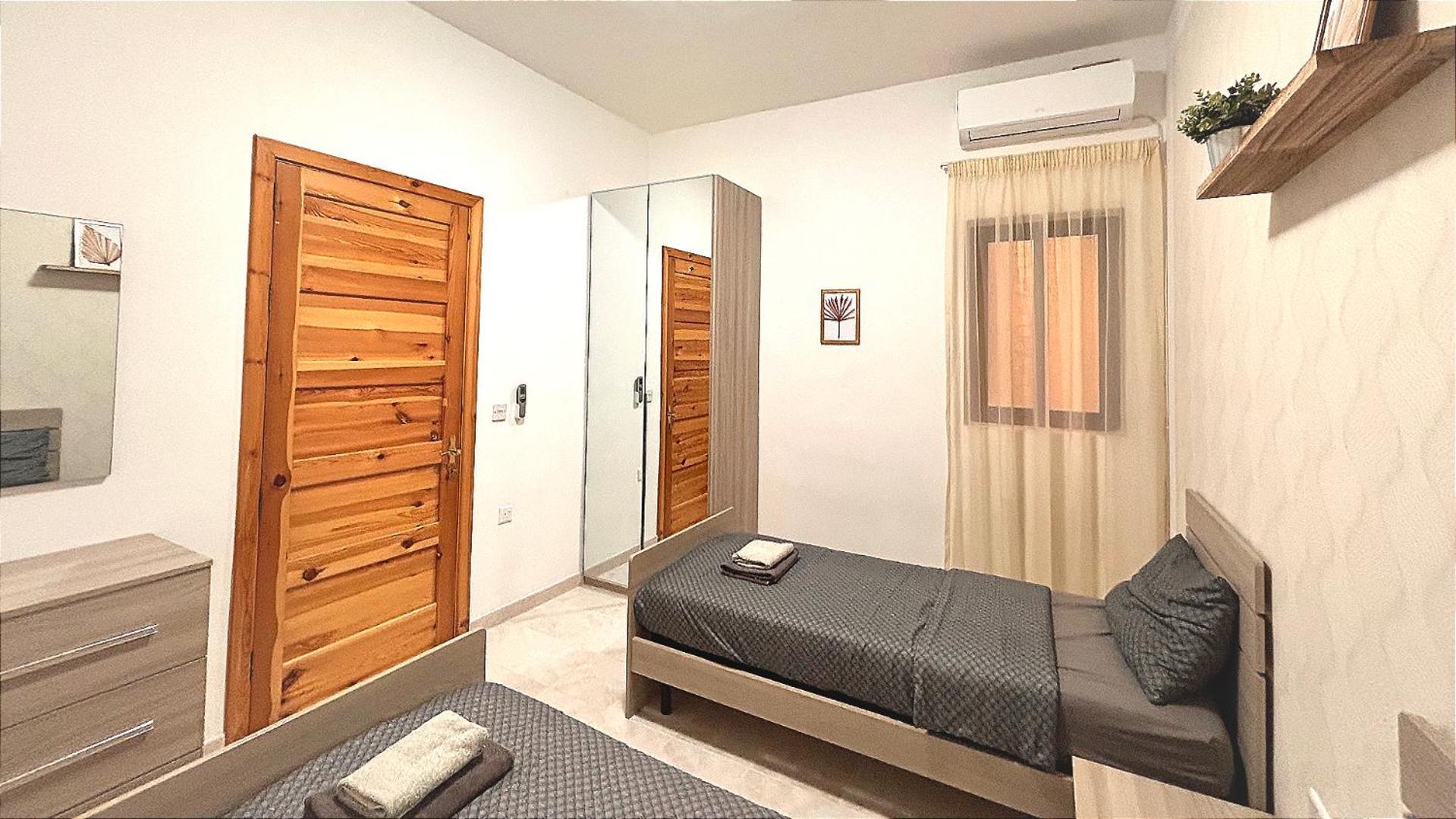 Arzella - Spacious Two Bedroom